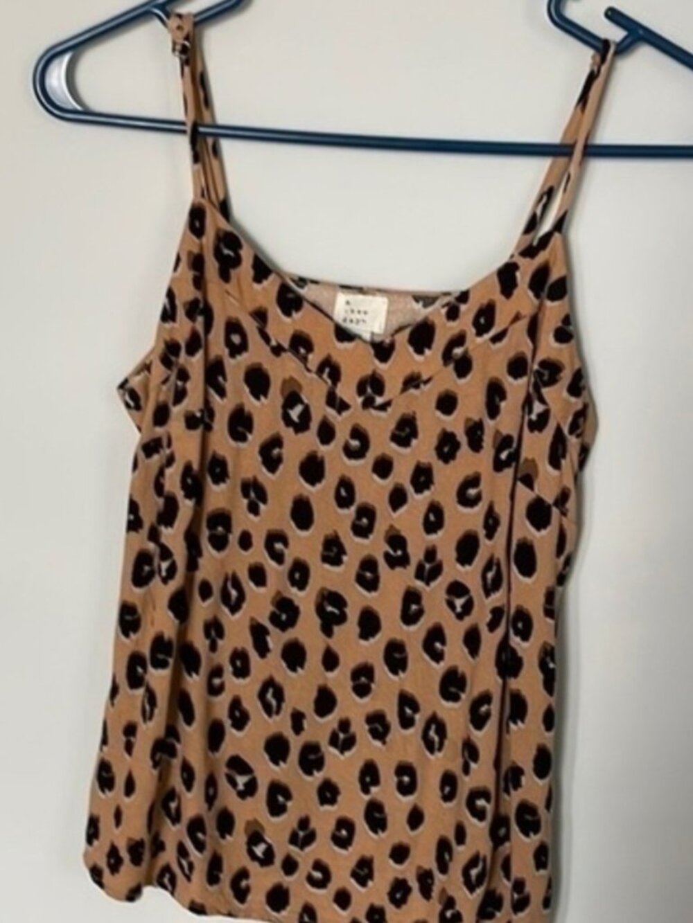 size XS tank top shirt